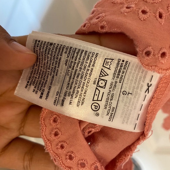 Bell-sleeved blouse with eyelet details - Picture 6 of 6